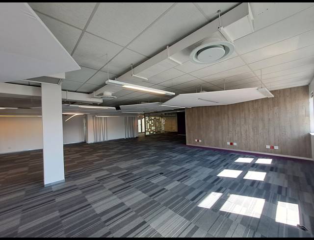 1,182M² OFFICE TO LET IN ILLOVO